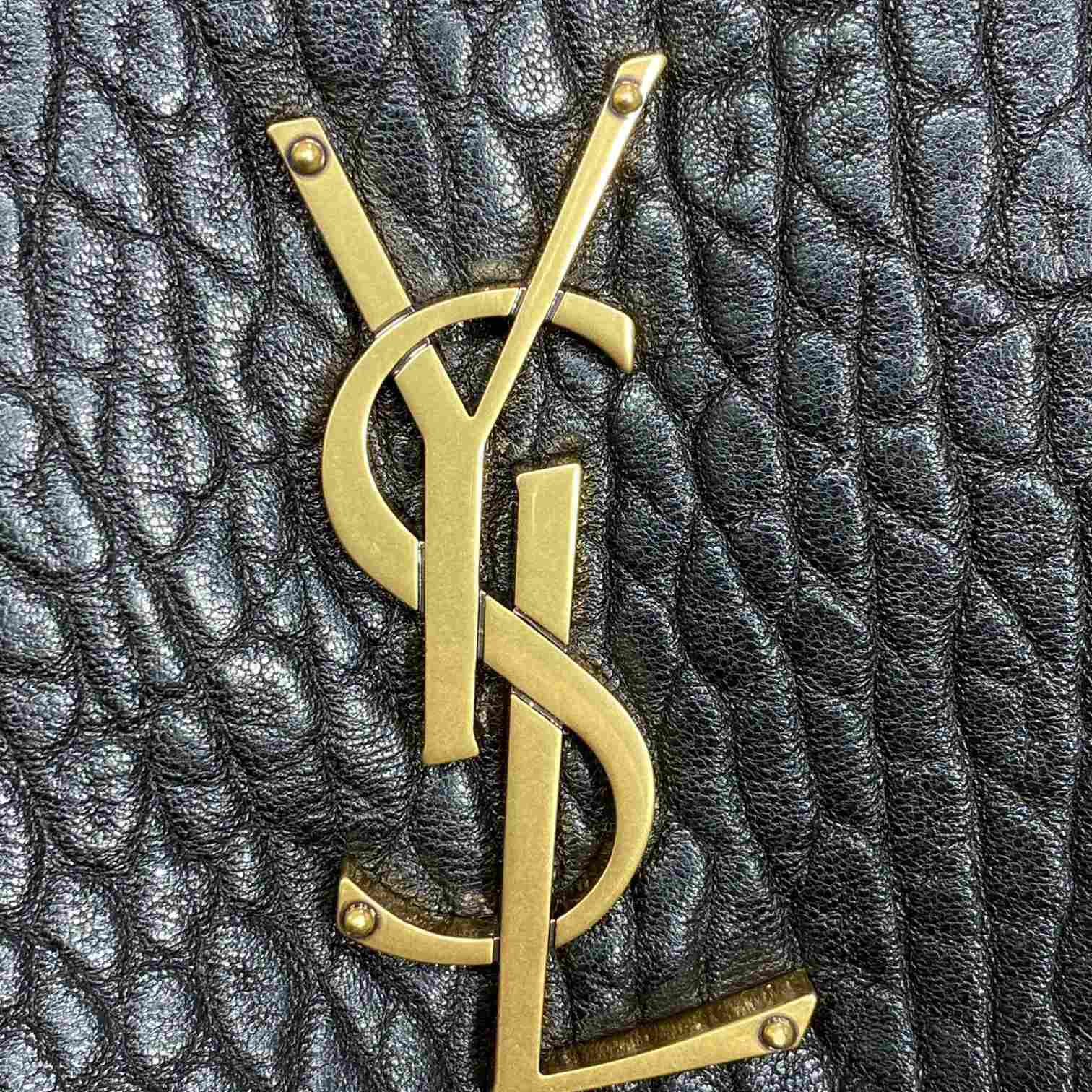 Saint Laurent Calypso Large In Grained Lambskin - PerfectKickZ