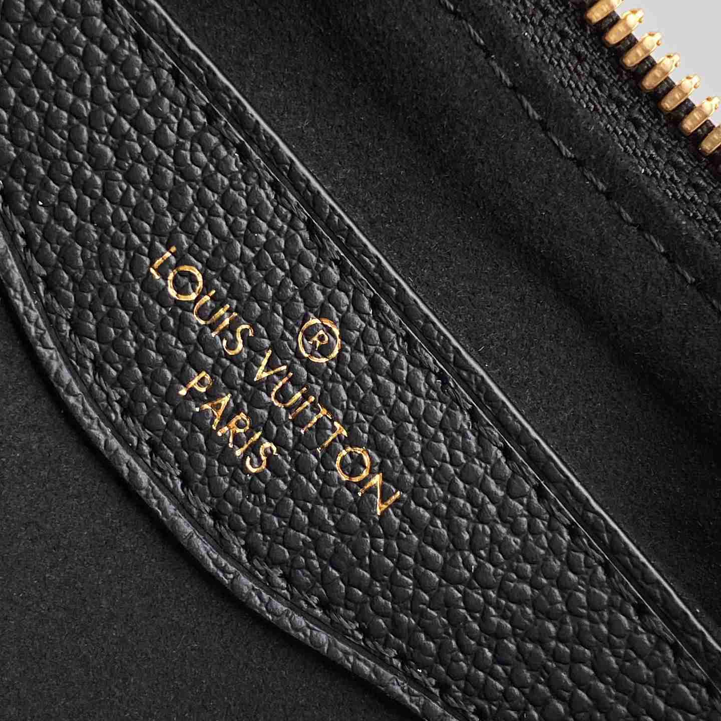 Louis Vuitton Boulogne  M12930 - PerfectKickZ