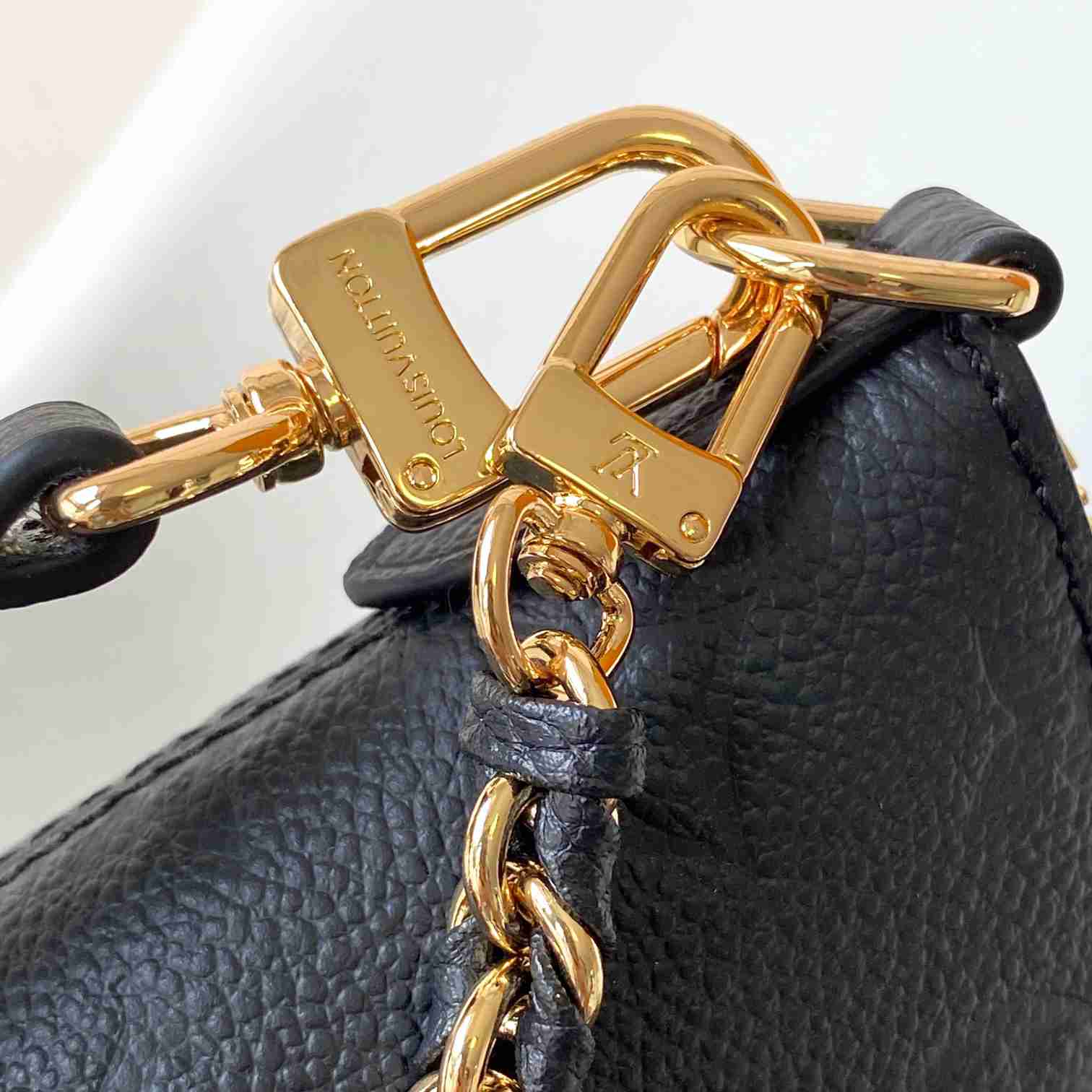 Louis Vuitton Boulogne  M12930 - PerfectKickZ