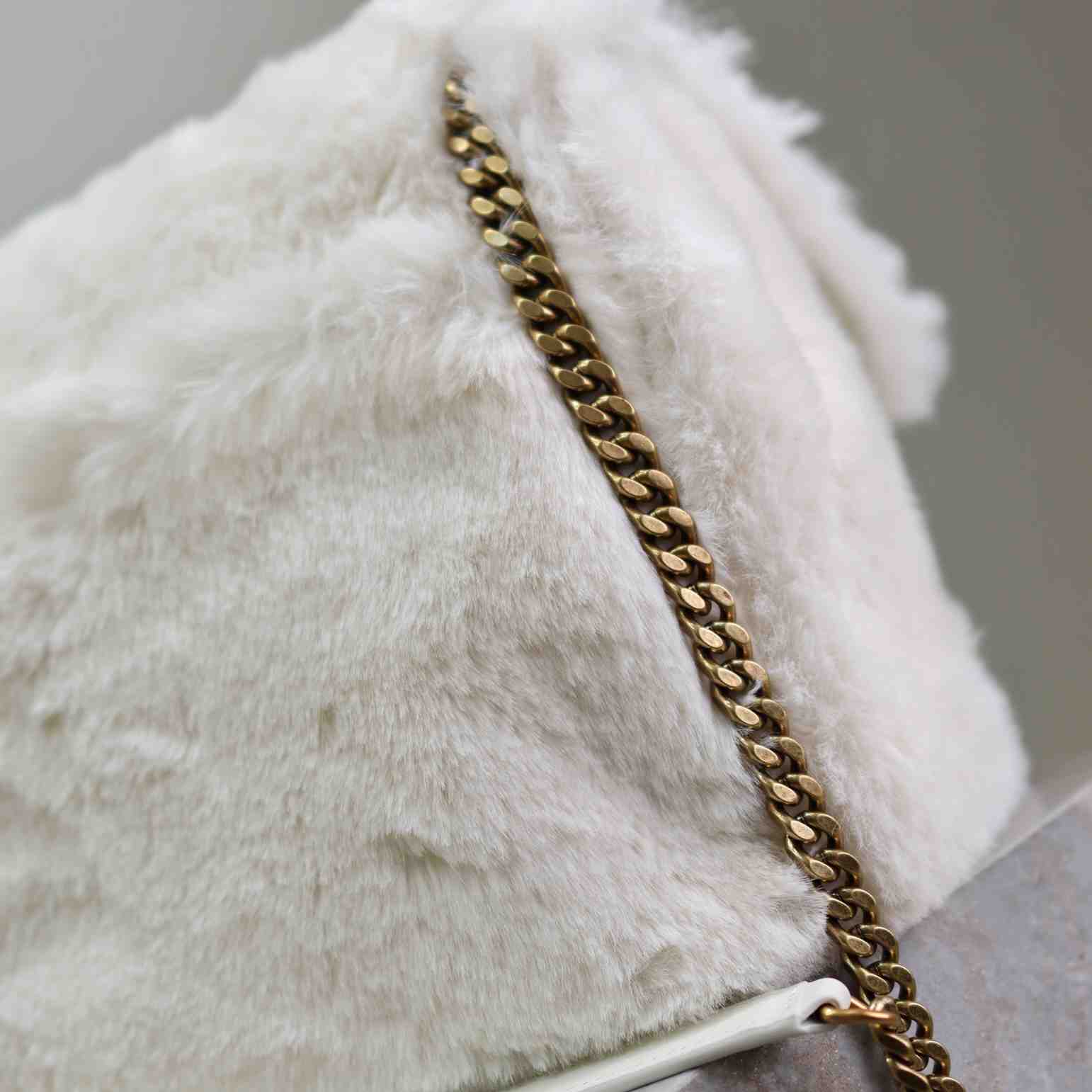 Saint Laurent Niki Medium Soft Bag  (28×20×8.5cm) - PerfectKickZ