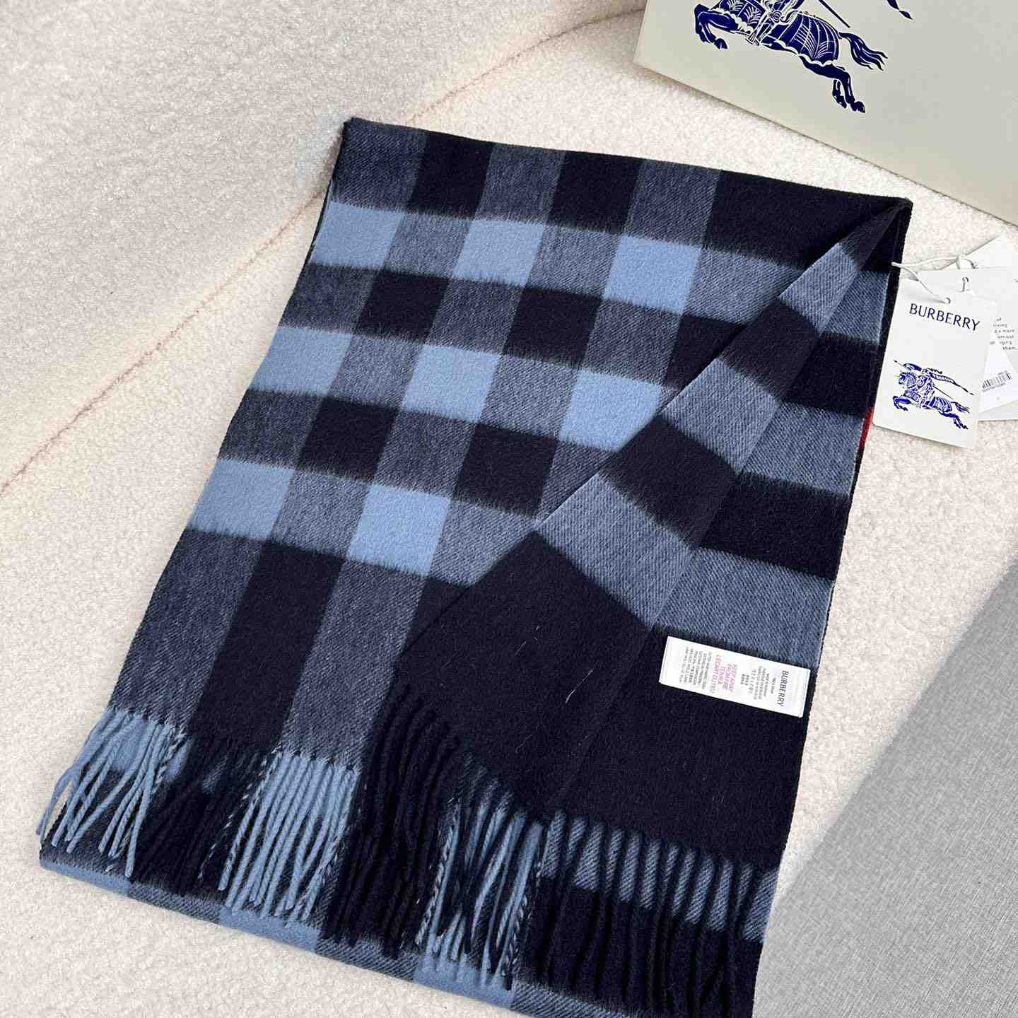 Burberry Scarf   180*40cm - PerfectKickZ