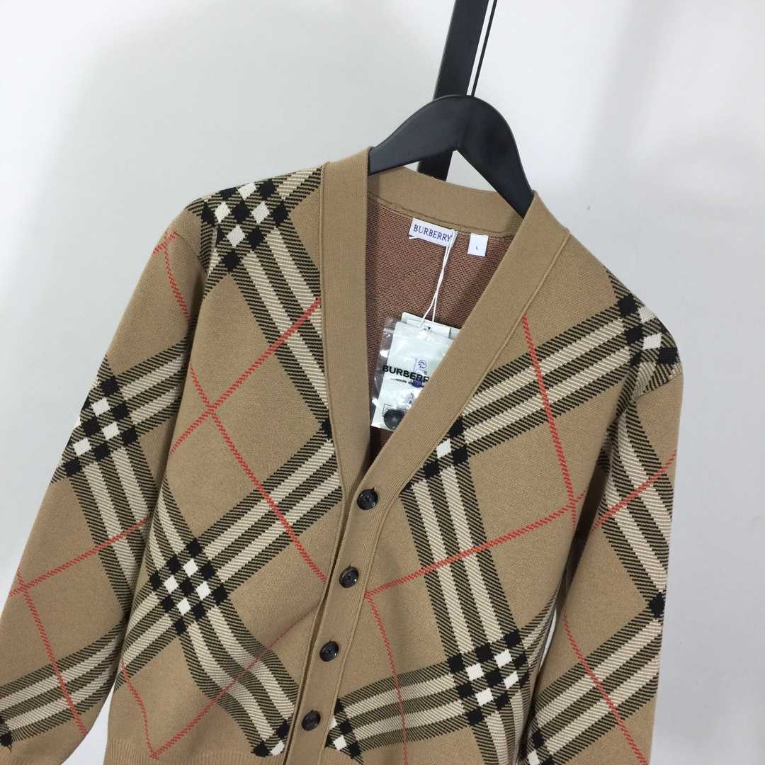 Burberry Check Wool Blend Cardigan - PerfectKickZ