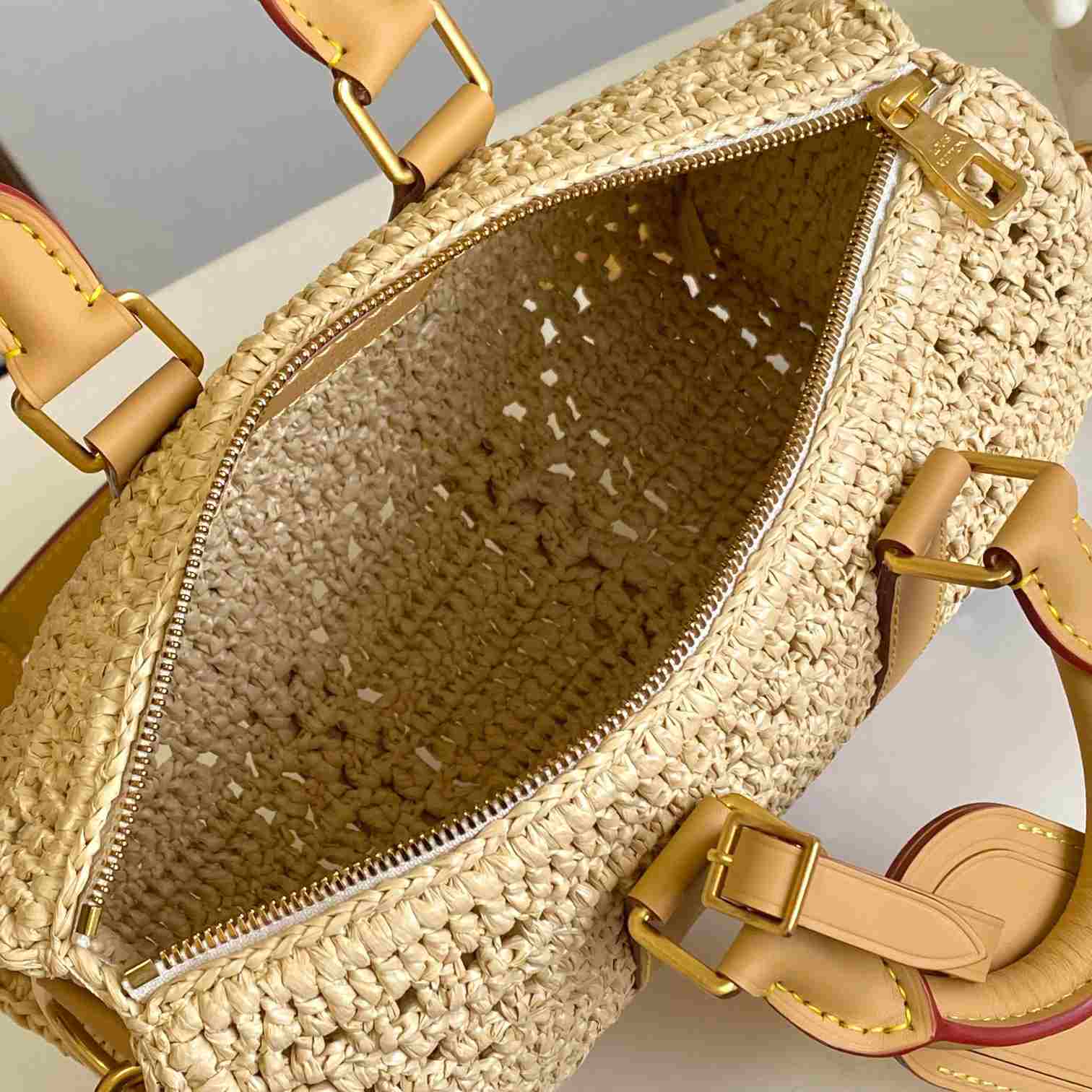 Louis Vuitton Keepall Bandoulière 25  M25010 - PerfectKickZ