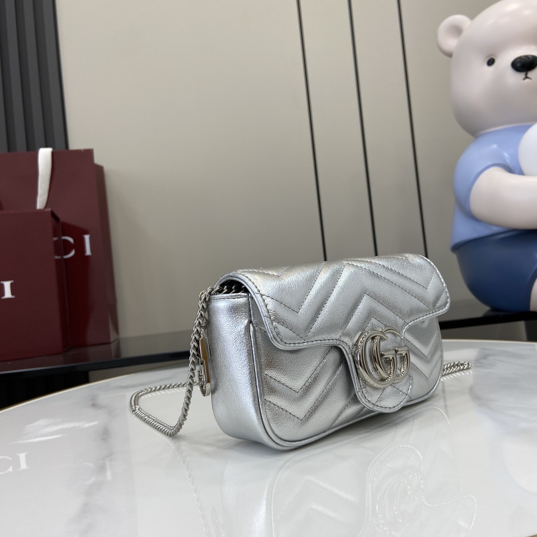 Gucci GG Marmont Super Mini Bag - PerfectKickZ