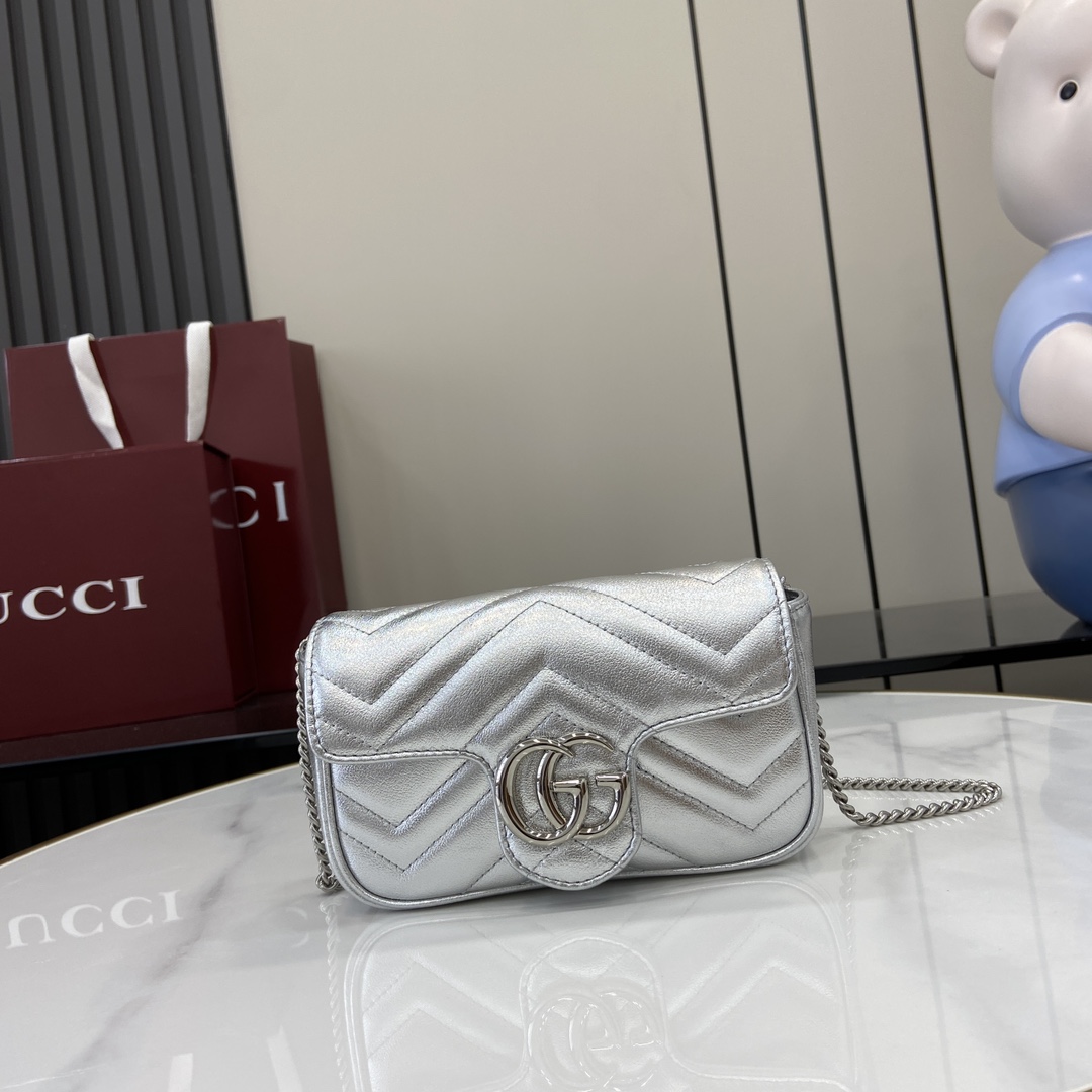 Gucci GG Marmont Super Mini Bag - PerfectKickZ