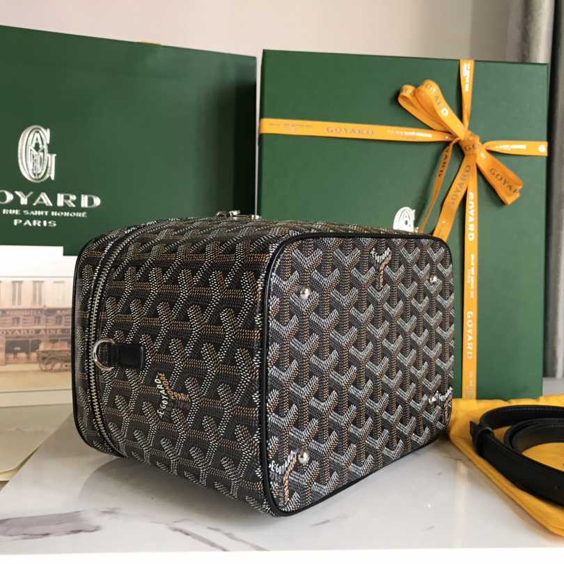 Goyard Muse Vanity Case - PerfectKickZ