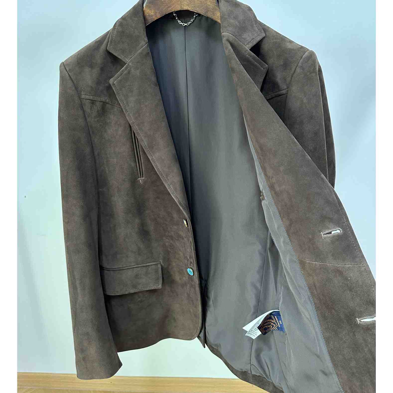 Louis Vuitton Single-Breasted Nubuck Leather Jacket   1AFXFK - PerfectKickZ