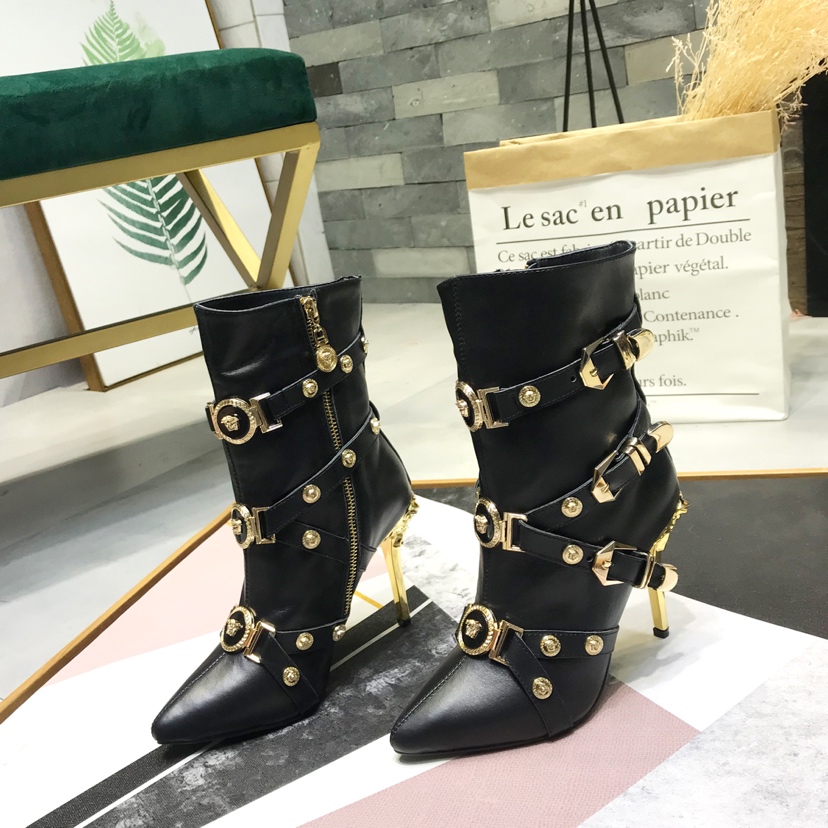 Balmain Leather Ankle Boots - PerfectKickZ