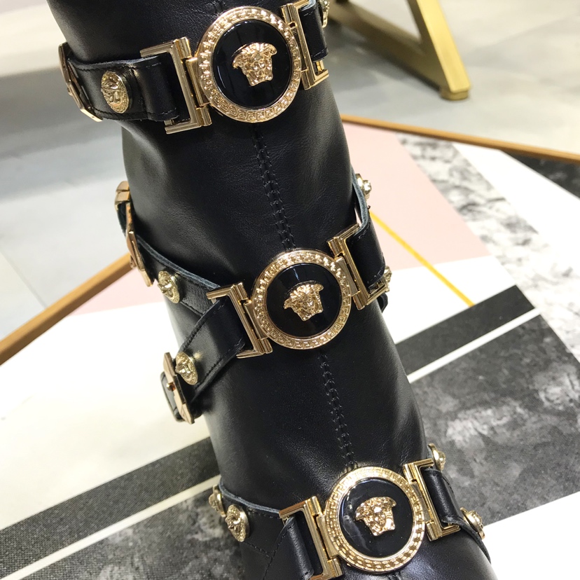 Balmain Leather Ankle Boots - PerfectKickZ