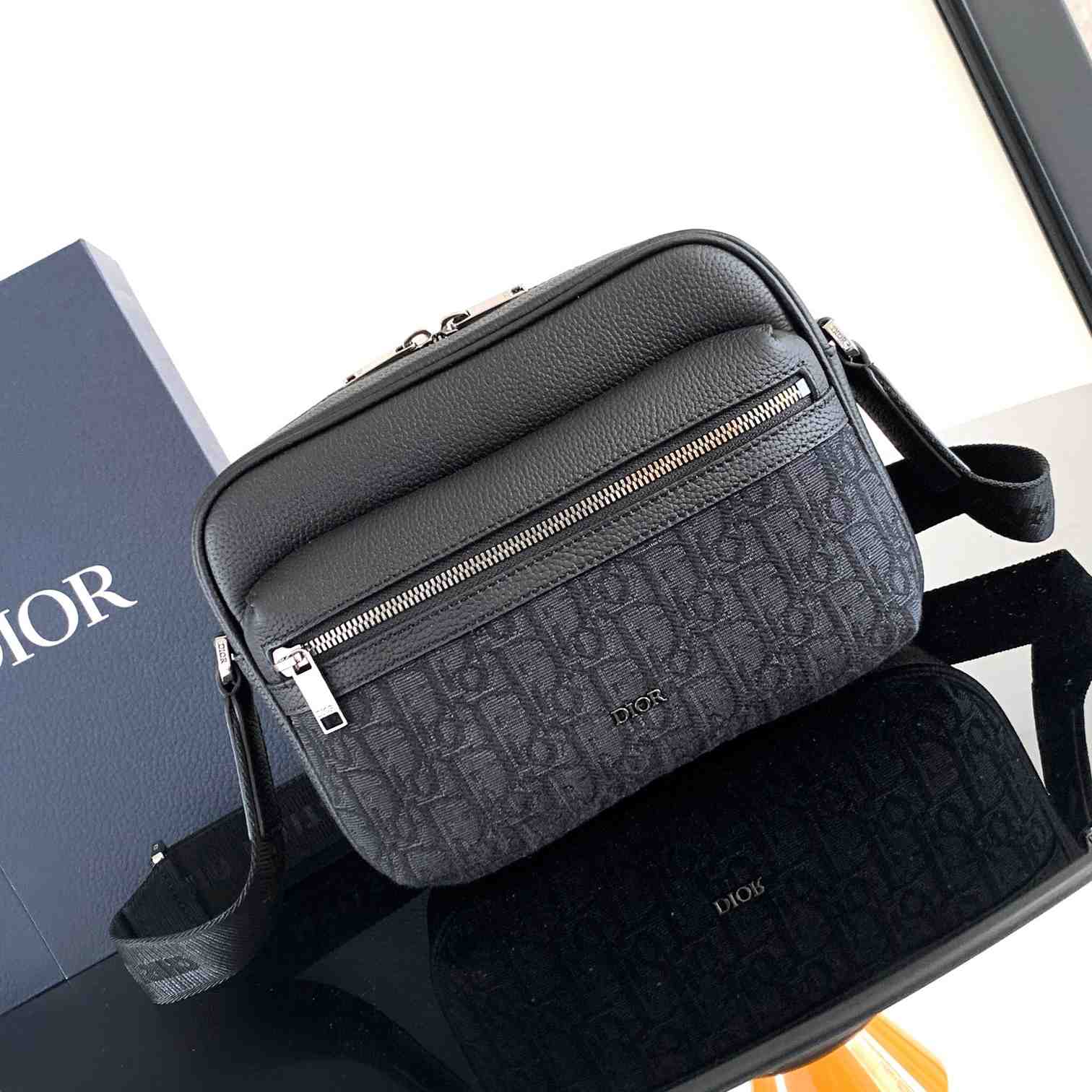 Dior Rider 2.0 Zipped Messenger Bag  - PerfectKickZ