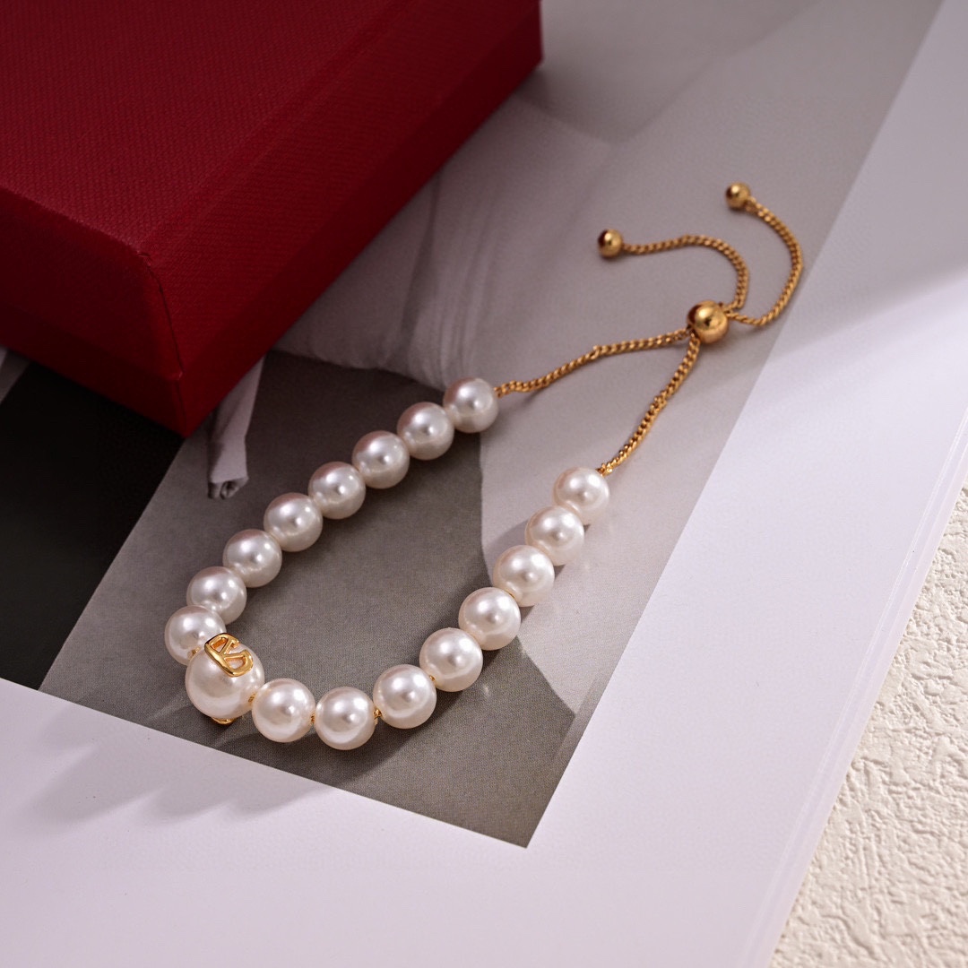 Valenti VLogo Signature Metal And Resin Pearls Bracelet  - PerfectKickZ