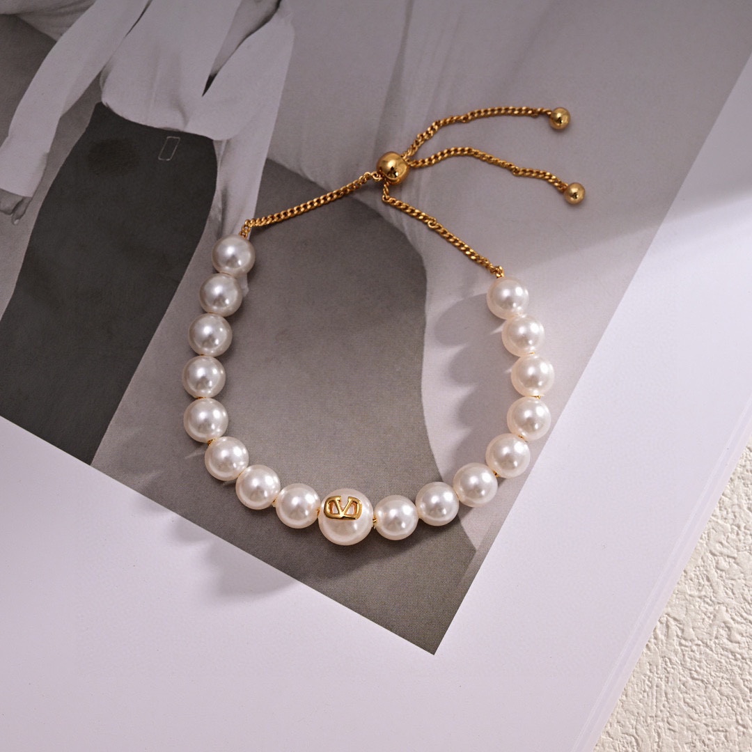 Valenti VLogo Signature Metal And Resin Pearls Bracelet  - PerfectKickZ