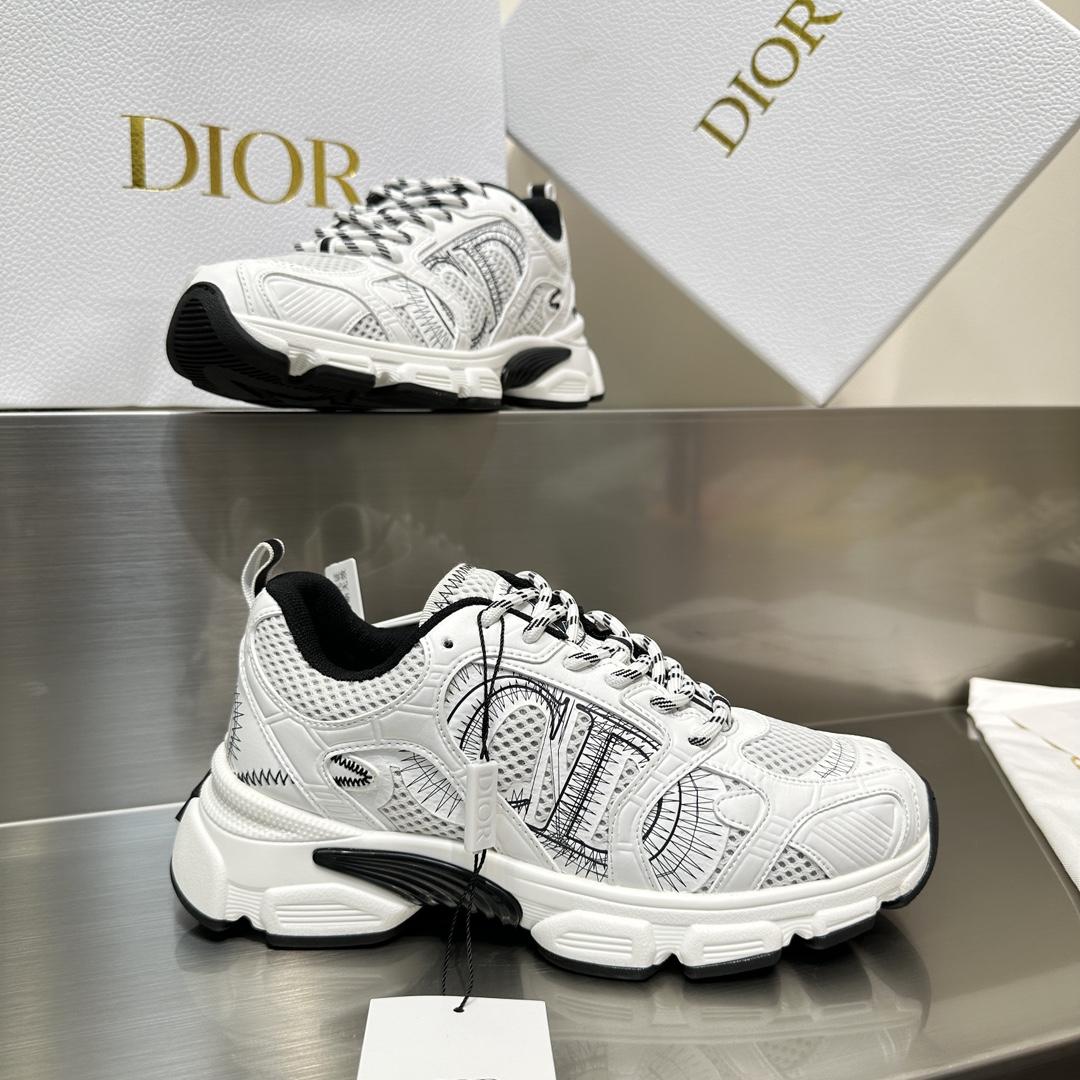 Dior Chrono Sneaker   - 