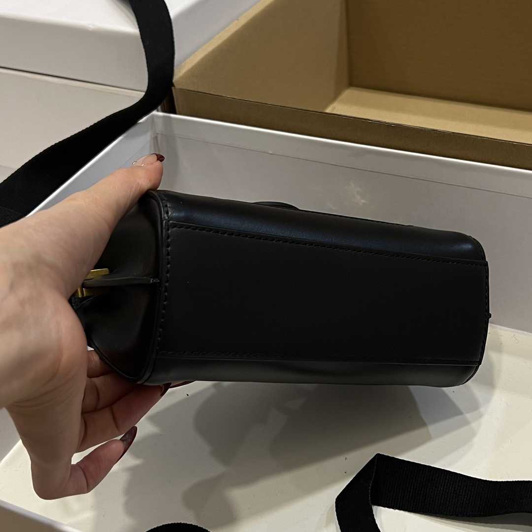 Balmain Black Leather Shoulder Bag  (19*12*7.5cm) - PerfectKickZ