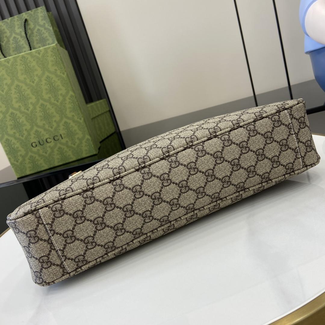Gucci GG Emblem Large Shoulder Bag - PerfectKickZ