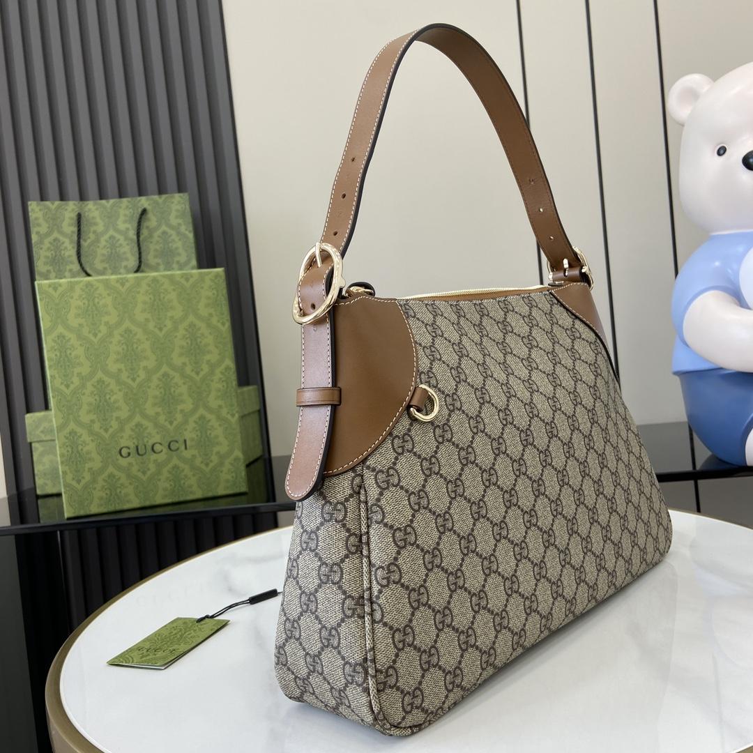 Gucci GG Emblem Large Shoulder Bag - PerfectKickZ