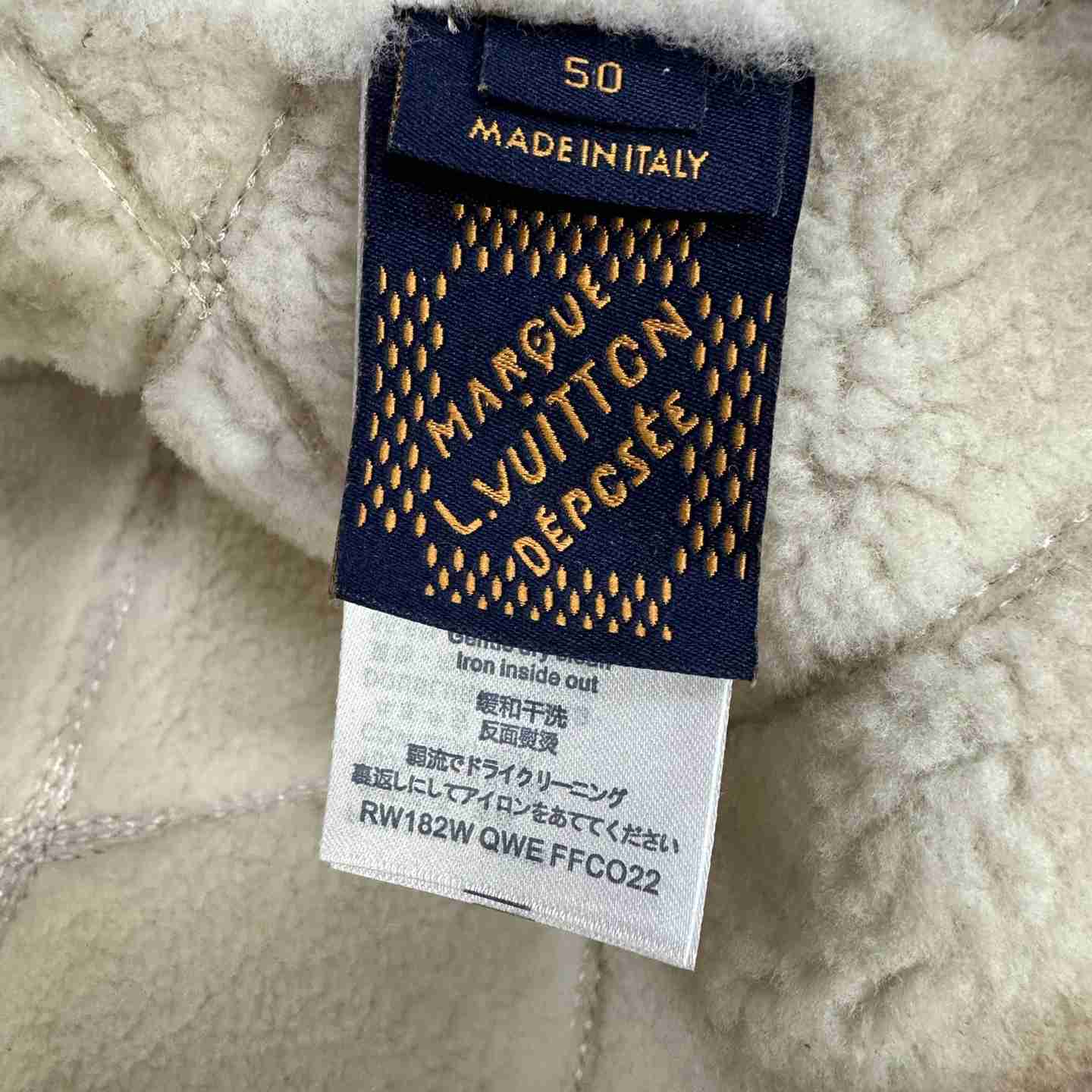 Louis Vuitton Embroidered Shearling Workwear Blouson   1AFXIM - PerfectKickZ