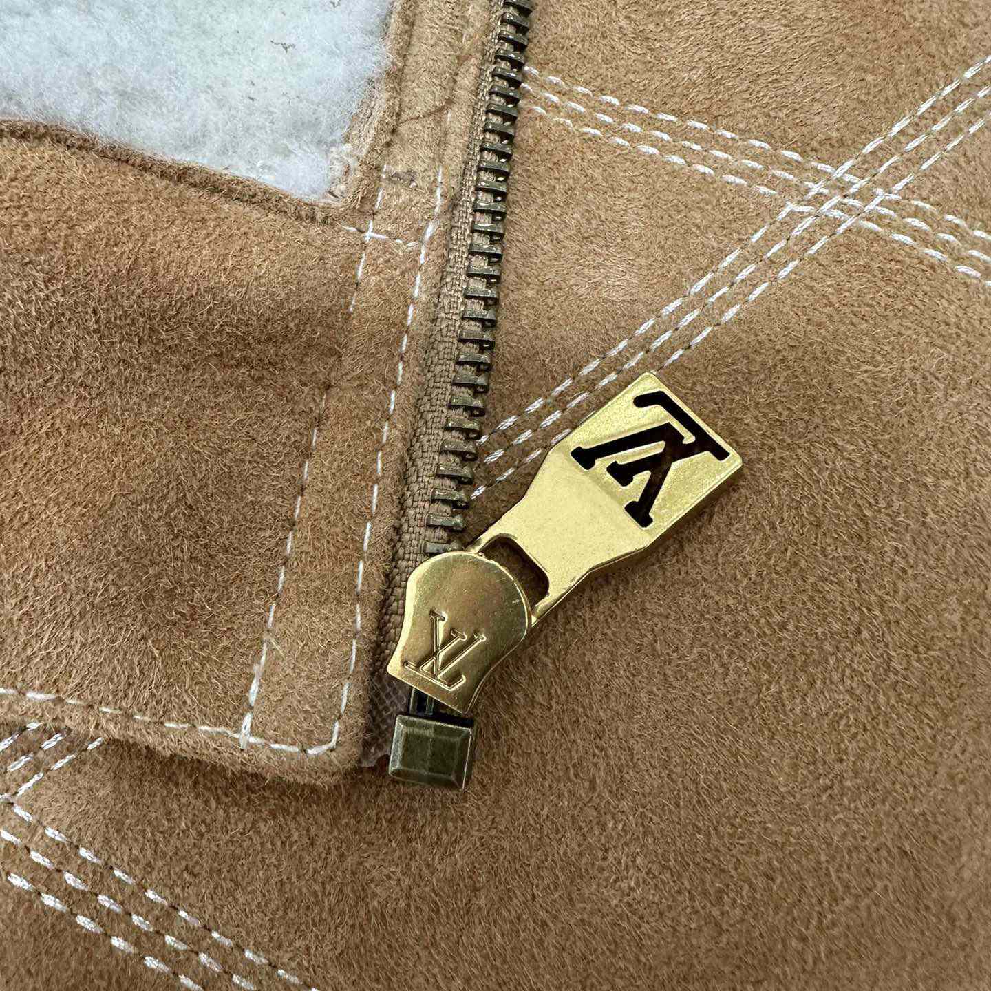 Louis Vuitton Embroidered Shearling Workwear Blouson   1AFXIM - PerfectKickZ