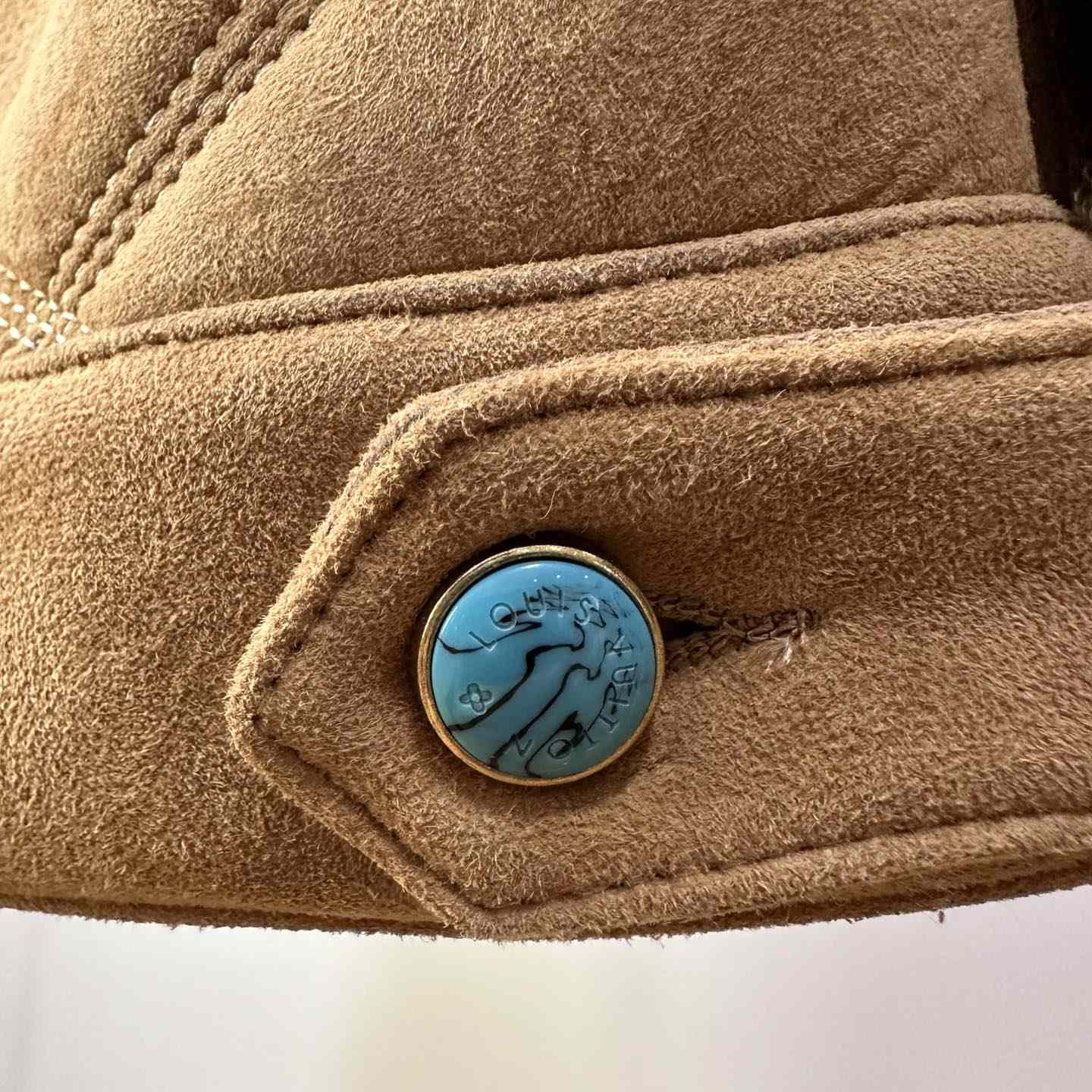Louis Vuitton Embroidered Shearling Workwear Blouson   1AFXIM - PerfectKickZ