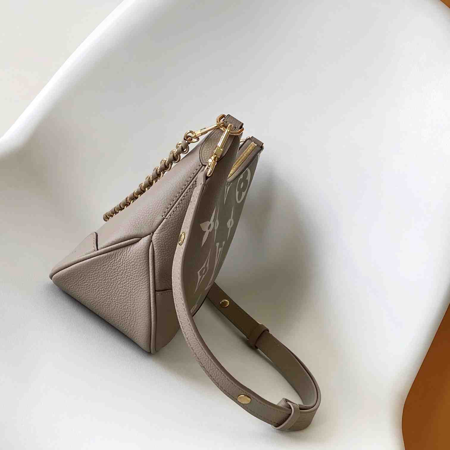 Louis Vuitton Boulogne  M13224 - PerfectKickZ