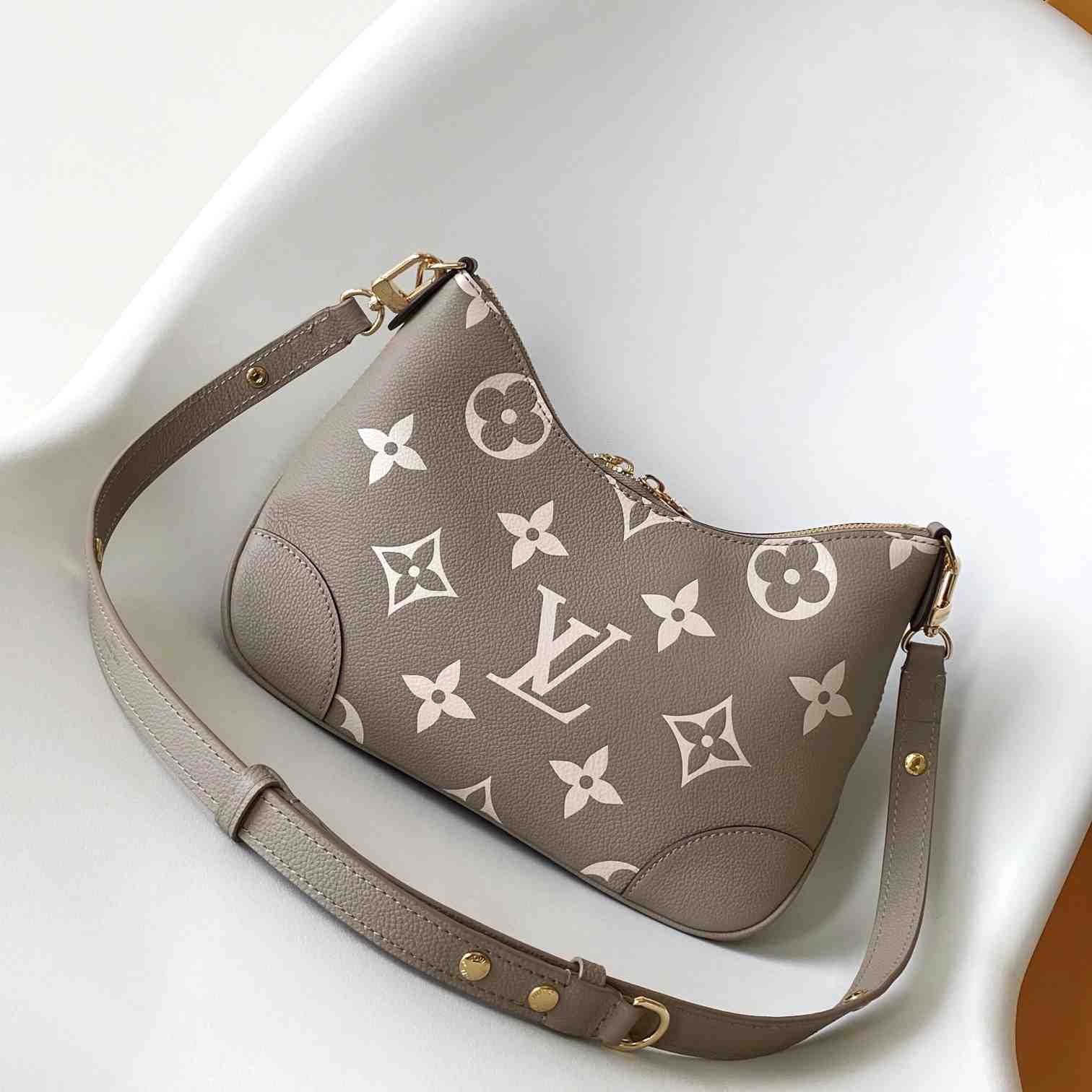 Louis Vuitton Boulogne  M13224 - PerfectKickZ
