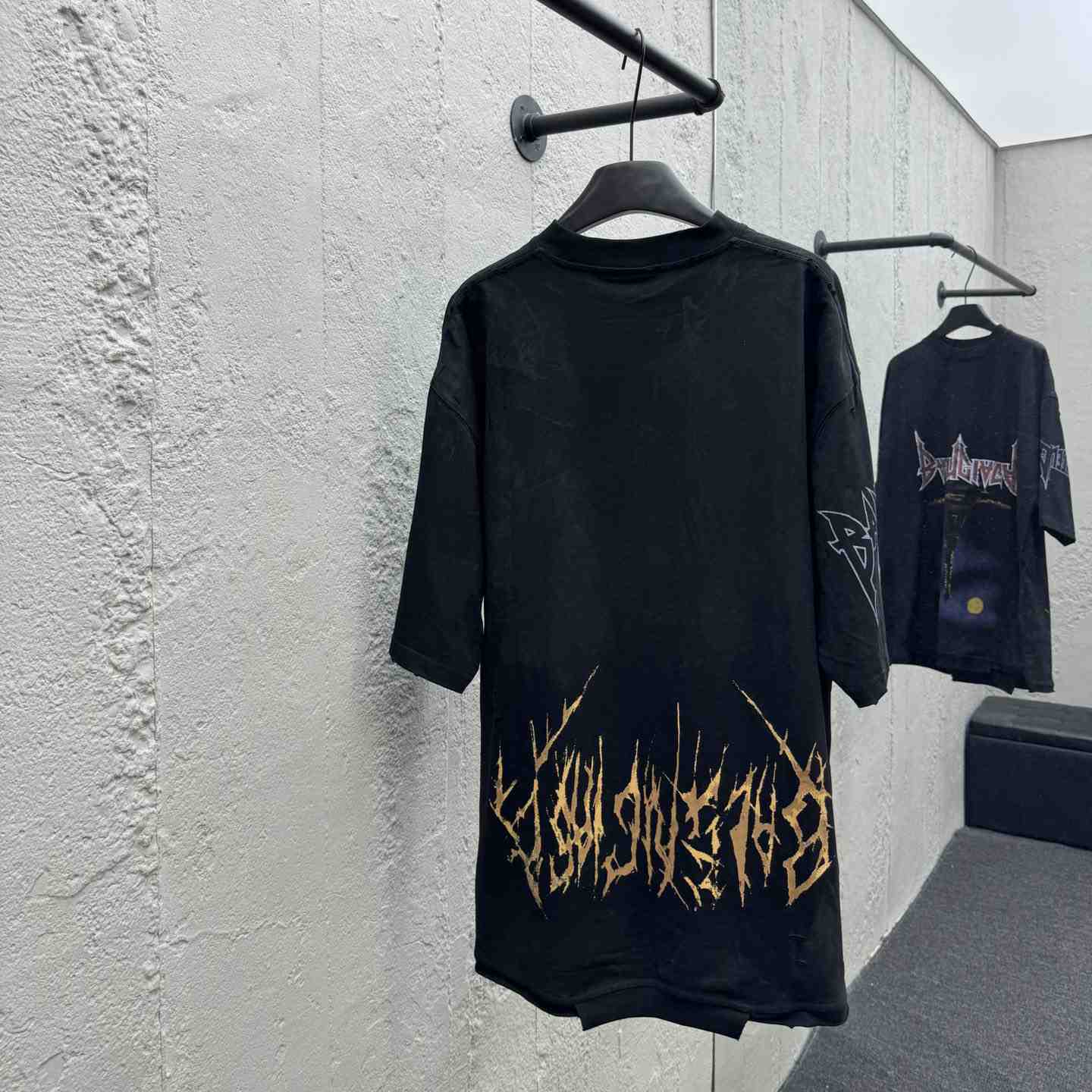 Balenciaga Paris Moon Upside Down T-Shirt Oversized In Black - PerfectKickZ