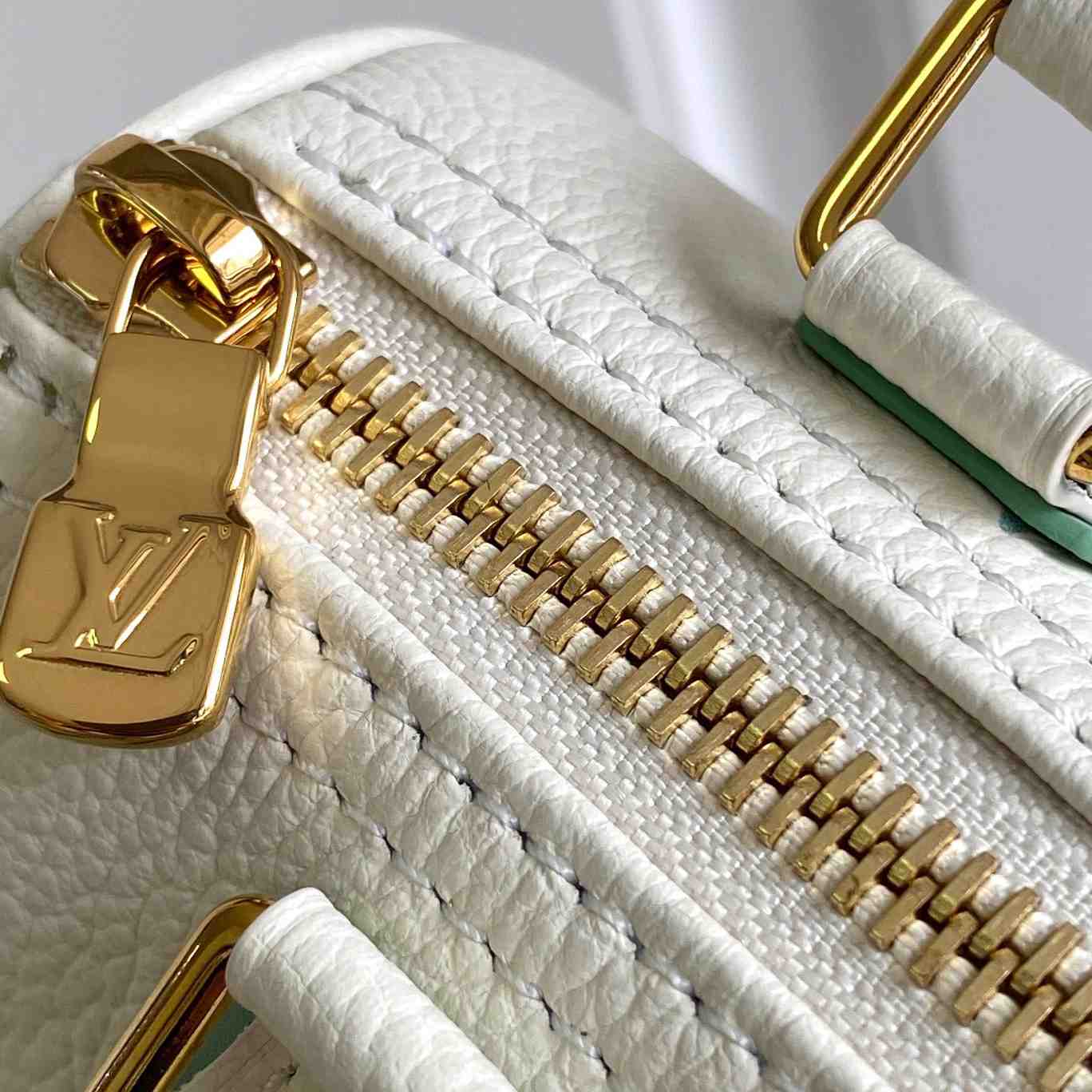 Louis Vuitton Nano Speedy  M24169 - PerfectKickZ