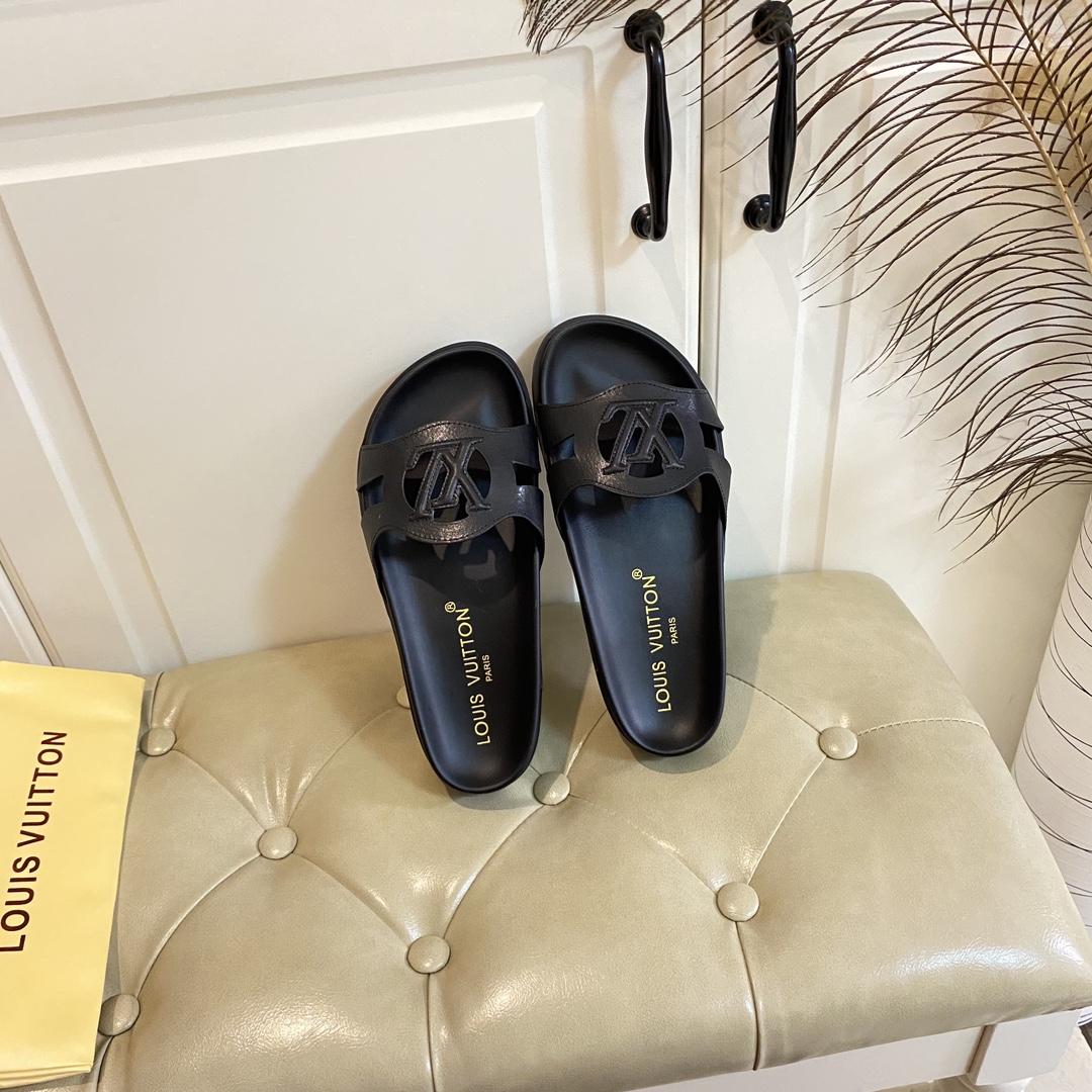 Louis Vuitton LV Isola Flat Comfort Mule   1ACPCI - PerfectKickZ