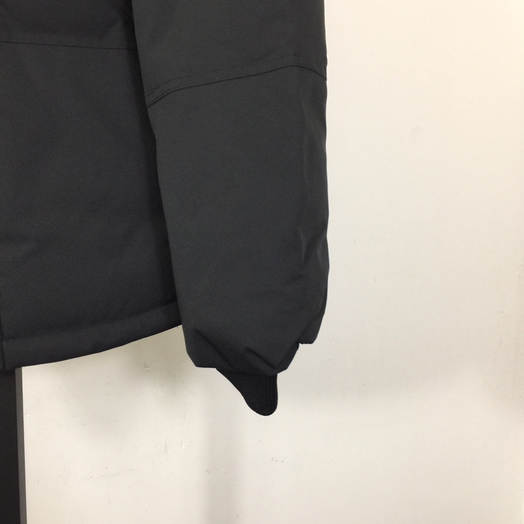 Ami De Coeur Patch Down Jacket - PerfectKickZ