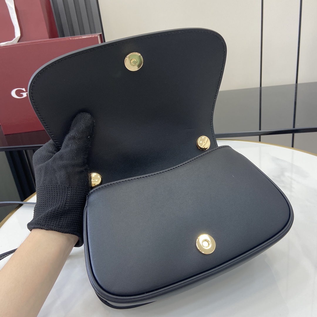 Gucci Blondie Mini Shoulder Bag - PerfectKickZ
