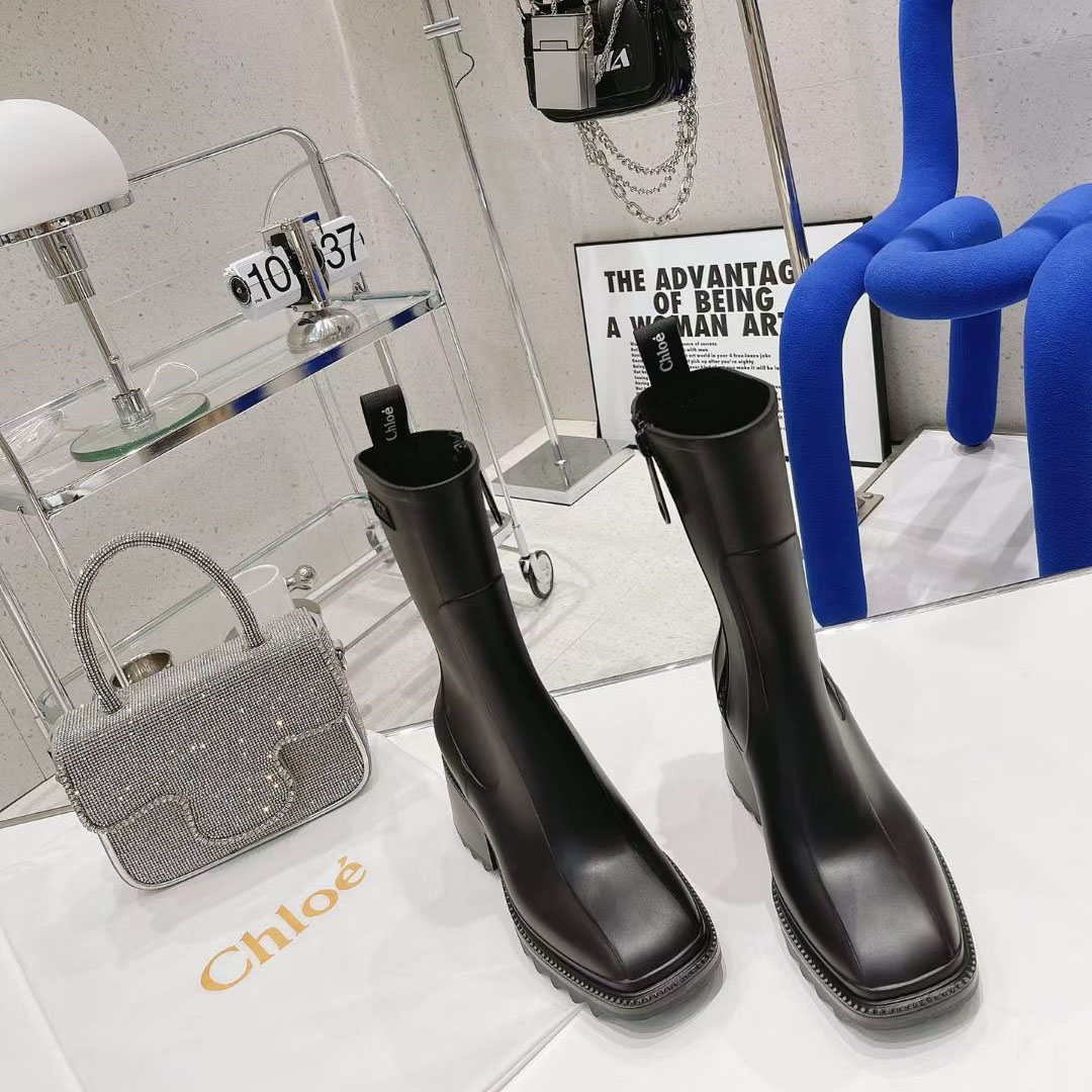 Chloe Debossed-logo Chunky Boots - PerfectKickZ