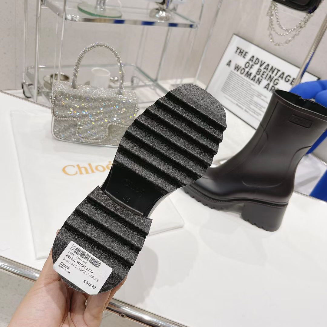 Chloe Debossed-logo Chunky Boots - PerfectKickZ