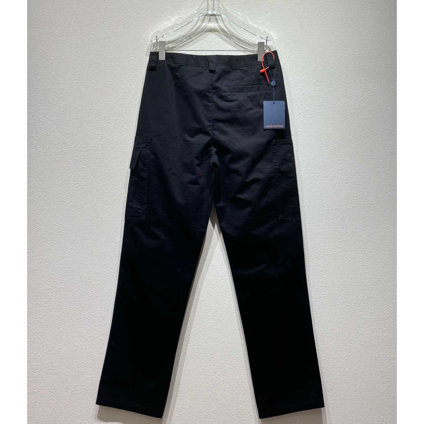 Louis Vuitton Signature Cotton Cargo Pants  1AFJ90 - PerfectKickZ