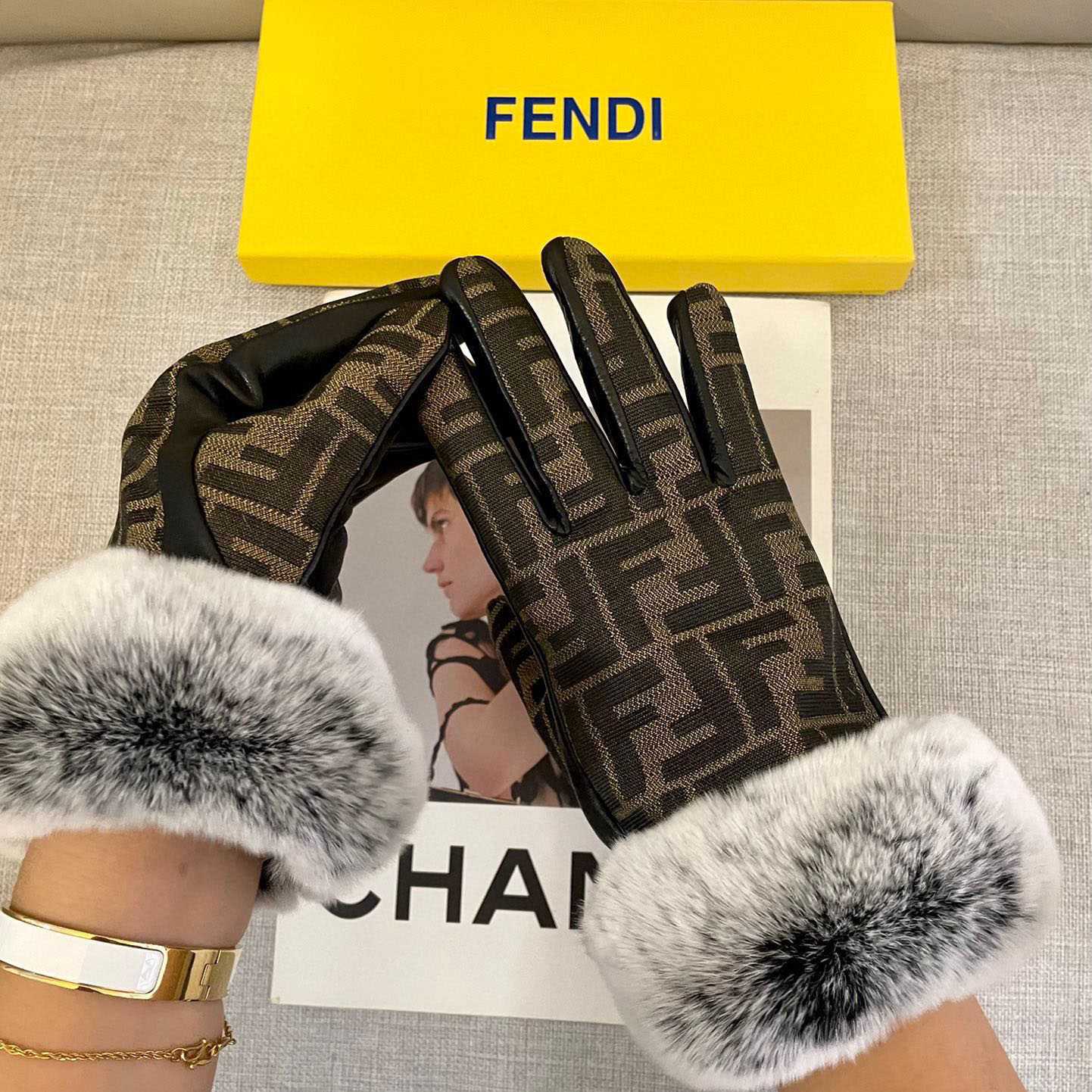 Fendi Gloves - PerfectKickZ