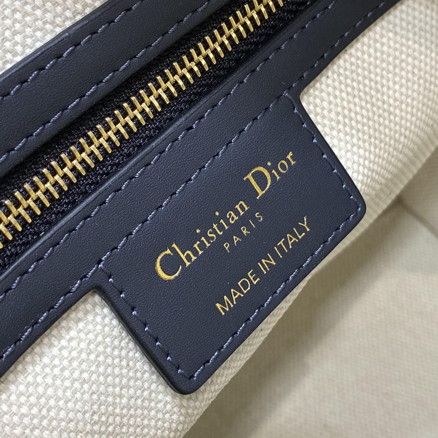 Dior Groove 25 Bag  - PerfectKickZ