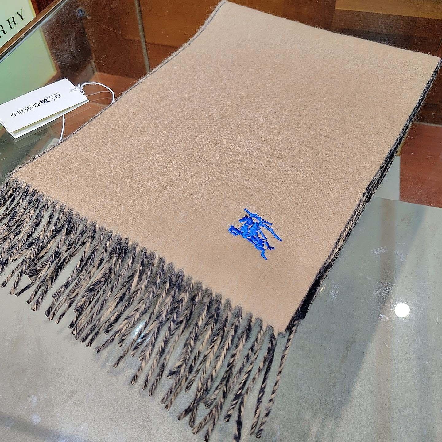 Burberry Reversible Cashmere Scarf - PerfectKickZ