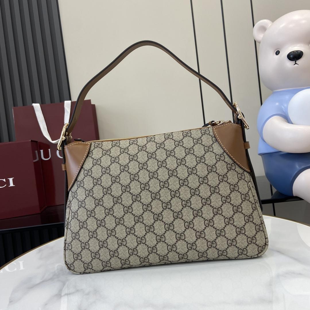 Gucci GG Emblem Medium Shoulder Bag - PerfectKickZ