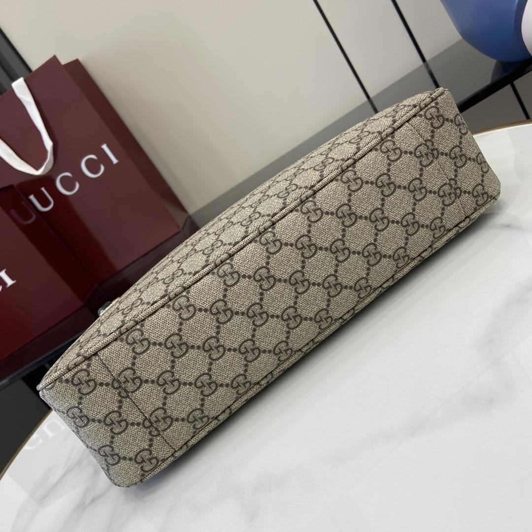 Gucci GG Emblem Medium Shoulder Bag - PerfectKickZ