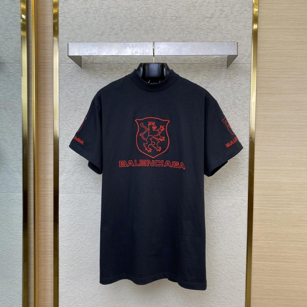 Balenciaga Lion Club T-Shirt Oversized In Washed black And Red - PerfectKickZ