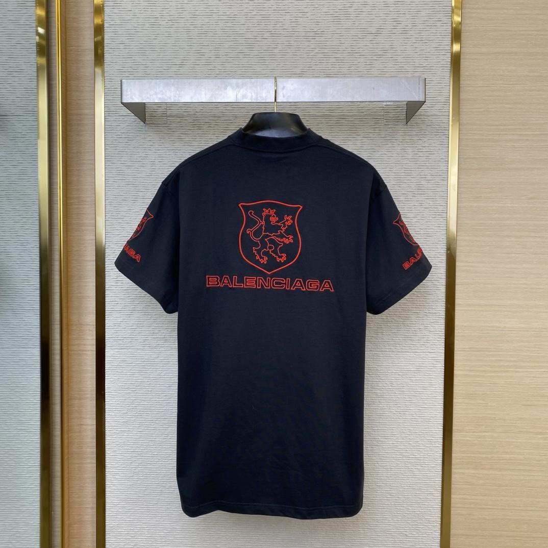Balenciaga Lion Club T-Shirt Oversized In Washed black And Red - PerfectKickZ