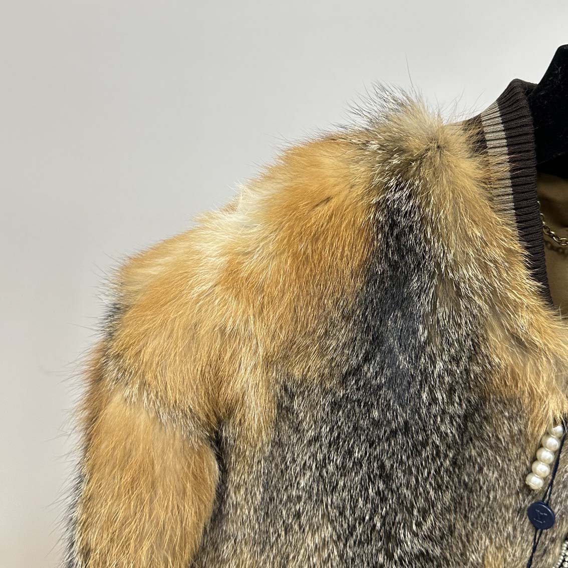 Louis Vuitton Fox Fur Bomber  1AFXBD - 