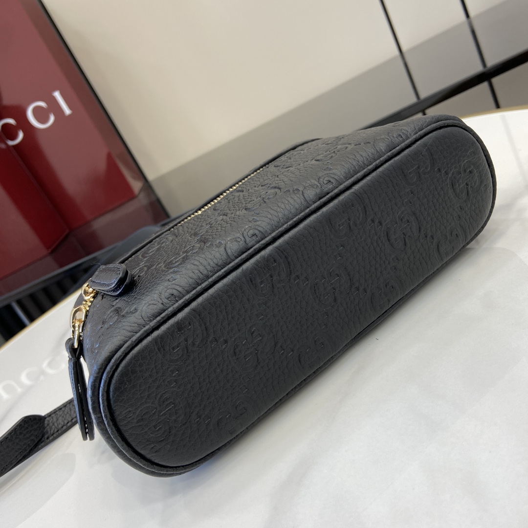 Gucci GG Emblem Super Mini Bag - PerfectKickZ