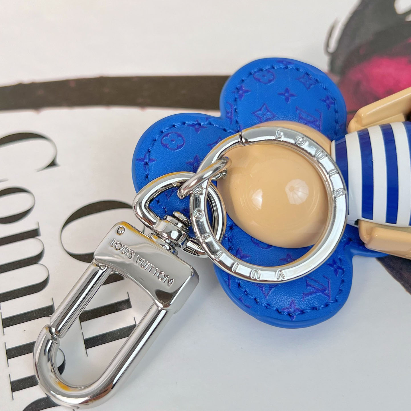 Louis Vuitton Vivienne in Paris Bag Charm  M01937 - PerfectKickZ