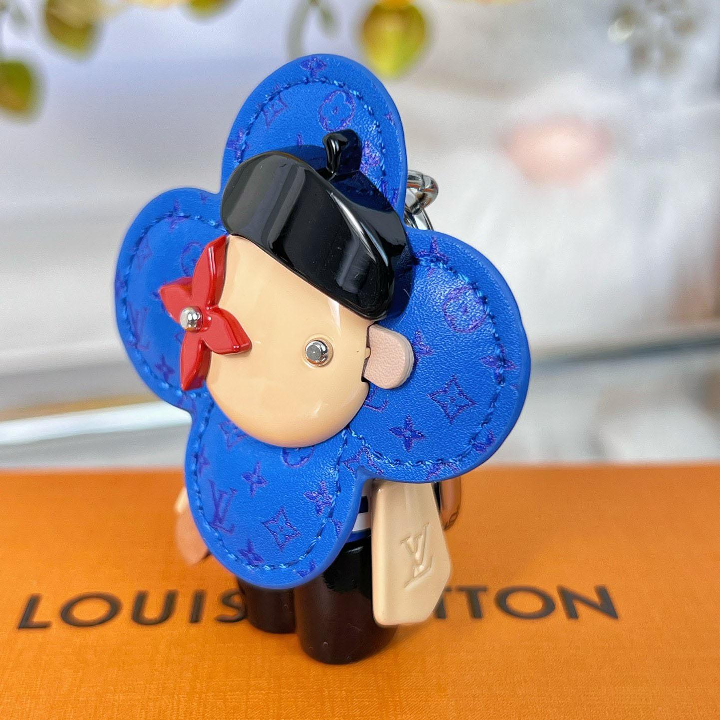 Louis Vuitton Vivienne in Paris Bag Charm  M01937 - PerfectKickZ