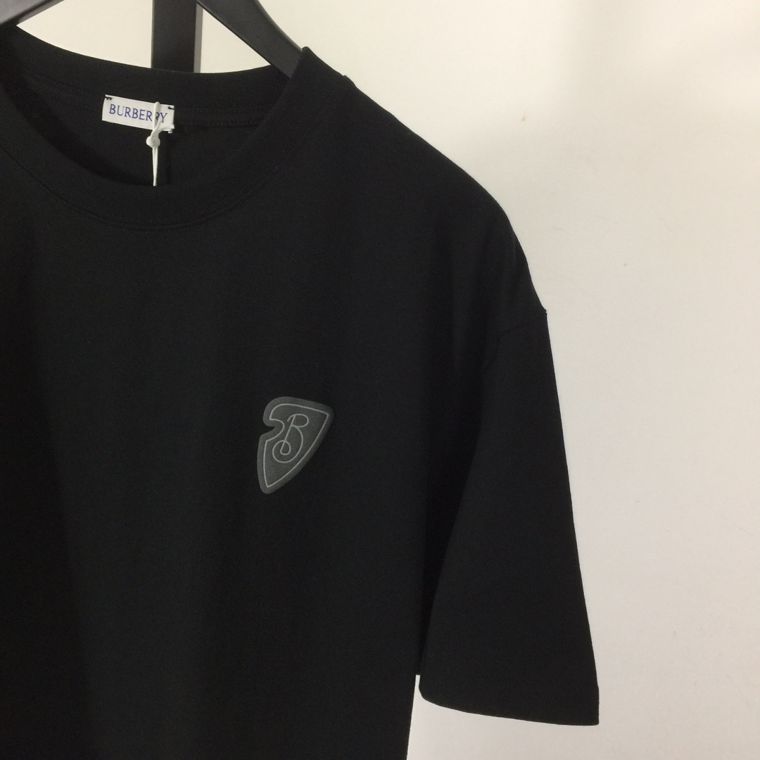 Burberry Cavalier Noir T-shirt - PerfectKickZ