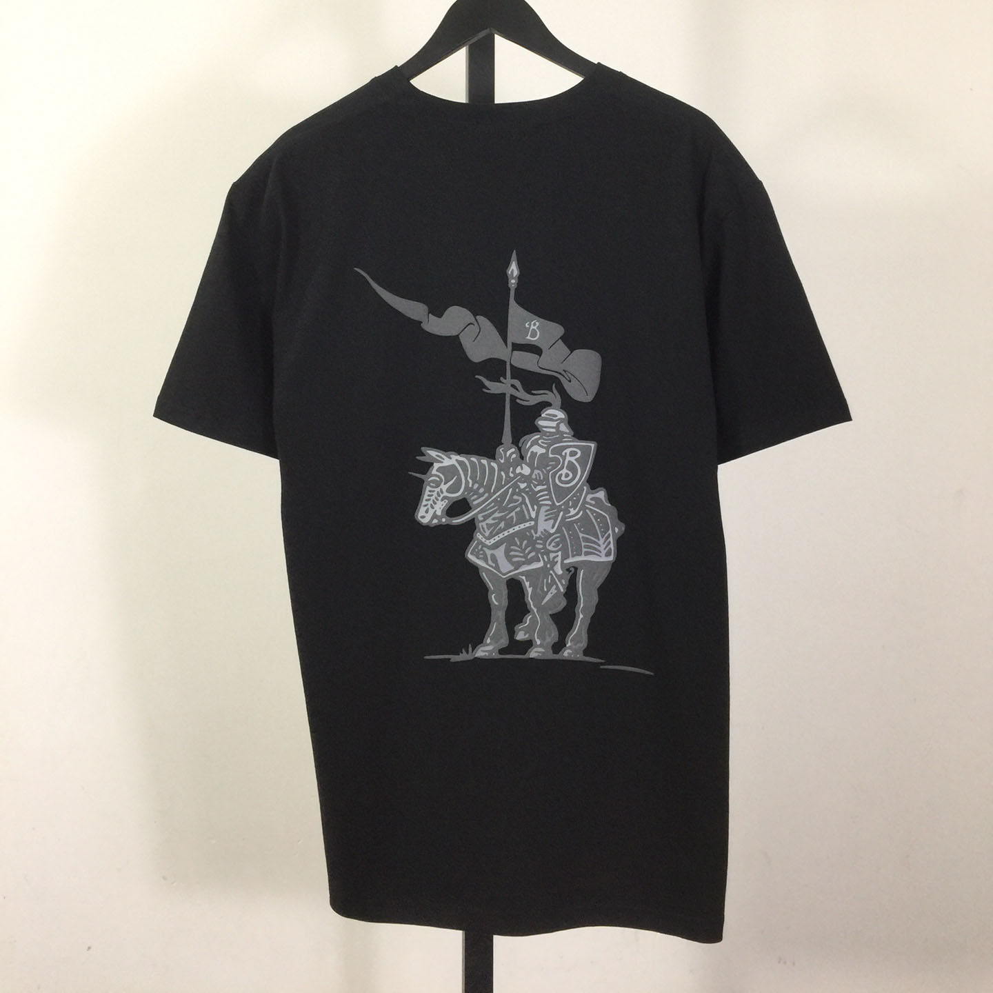 Burberry Cavalier Noir T-shirt - PerfectKickZ