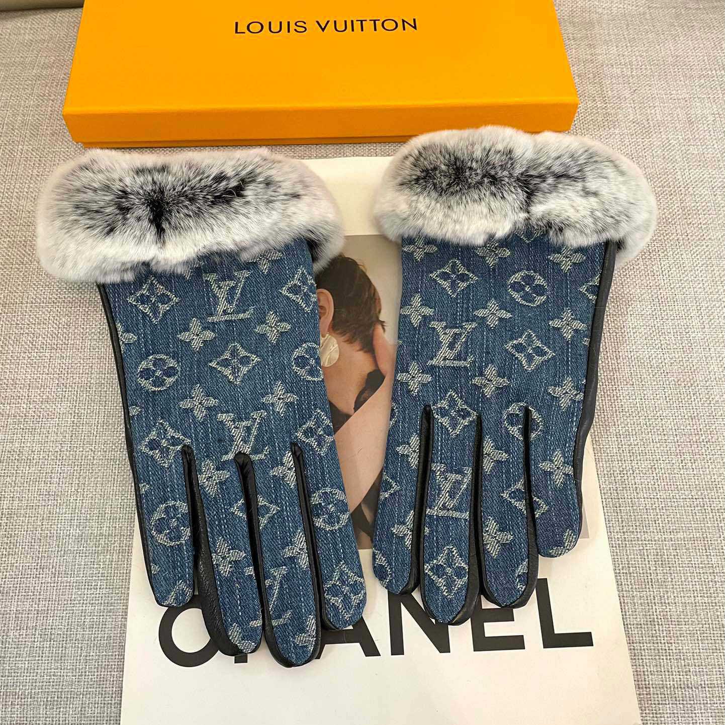 Louis Vuitton Gloves  - PerfectKickZ