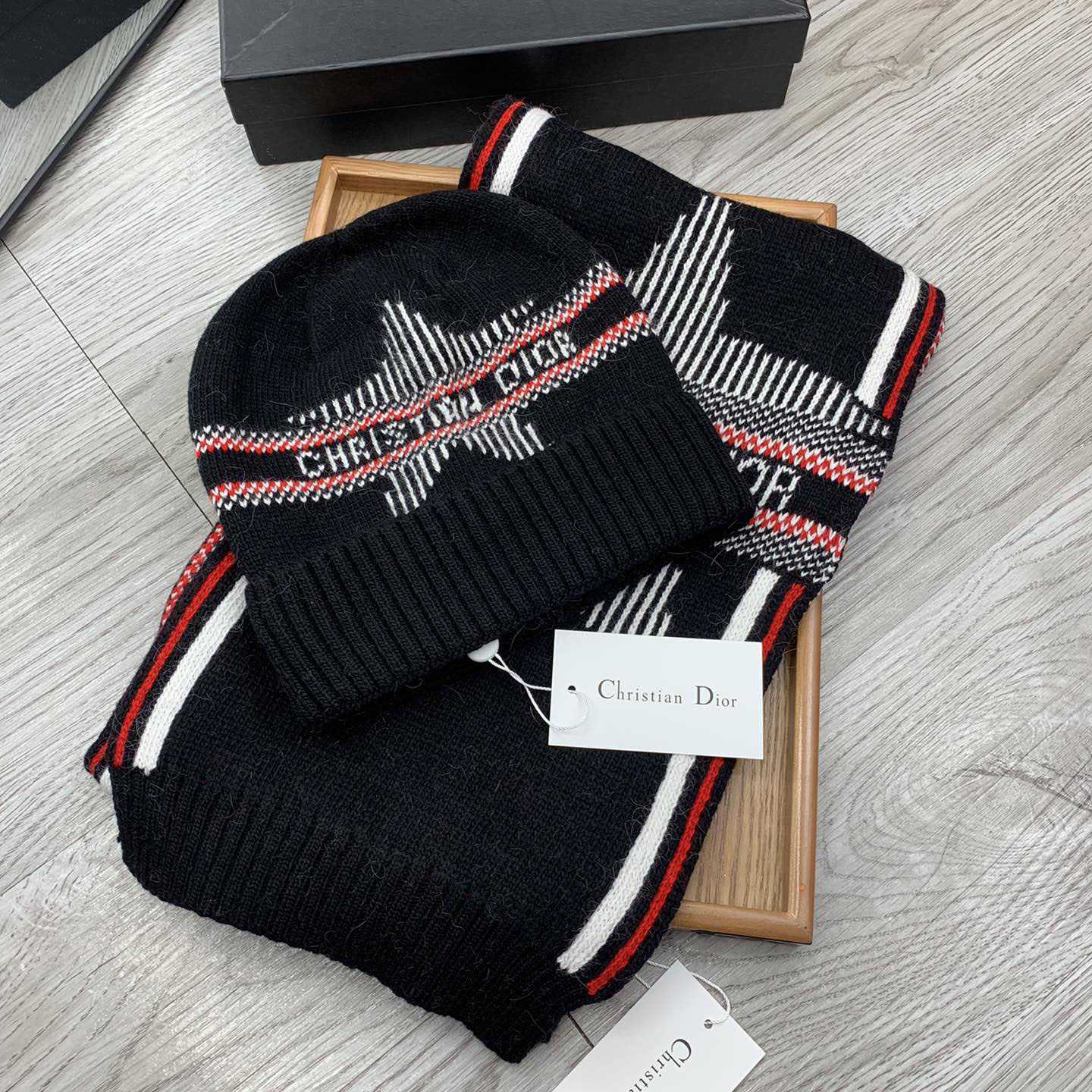 Dior Beanie And Scarf - PerfectKickZ