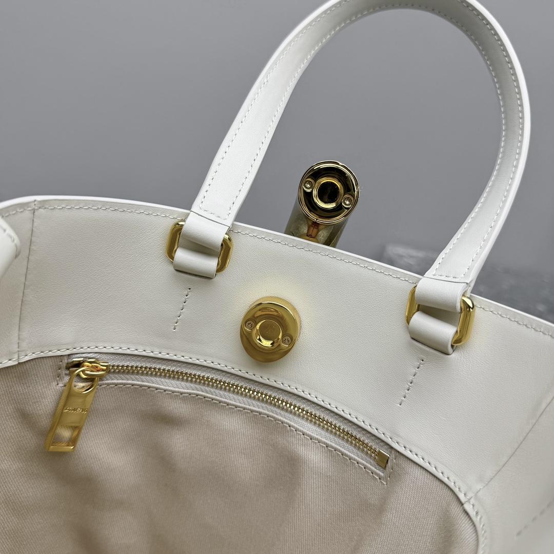 Jacquemus Le Petit Bambola Bag （10x10x20cm） - PerfectKickZ