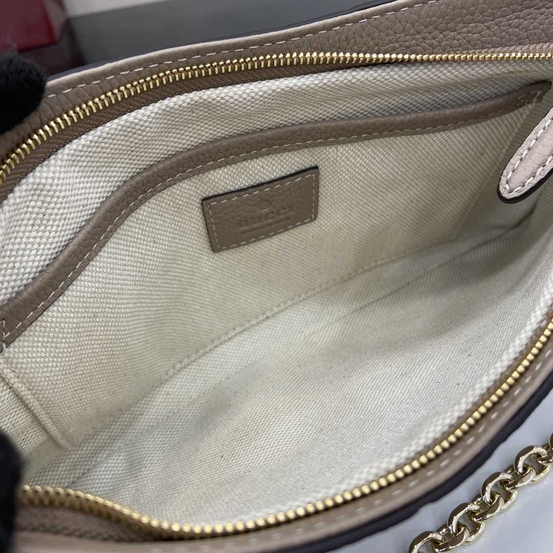 Gucci GG Emblem Medium Shoulder Bag - PerfectKickZ